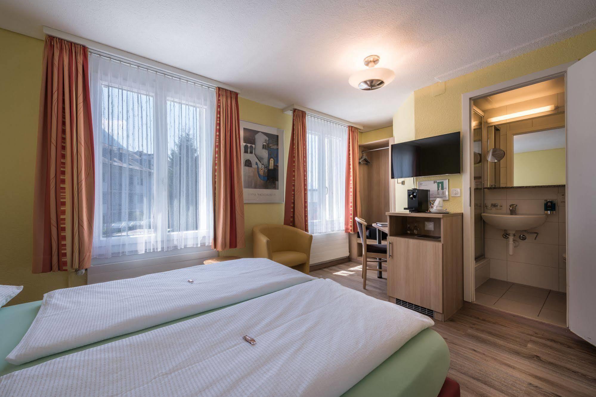Hotel Derby Interlaken - Action & Relax Hub Екстер'єр фото